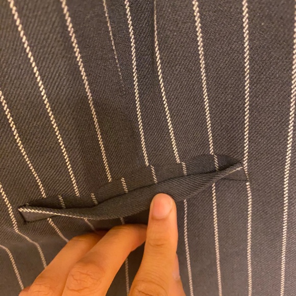 GAP Gray Pinstripe Vest NWT Large - Picture 6 of 9